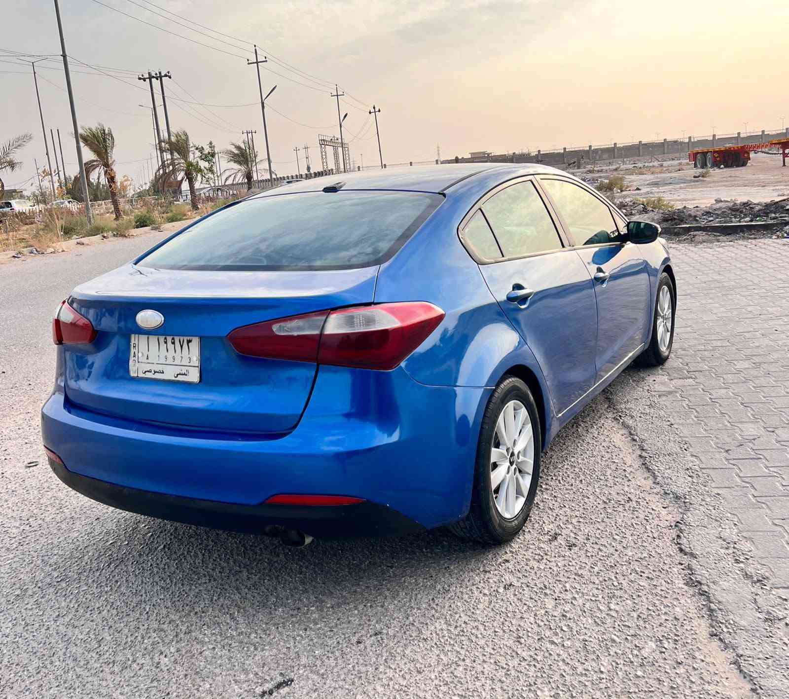 سلام عليكم كيه فورتي موديل 14جاهزه السياره كير مكينه حداديه تخم تاير كلشي شغال حادثه جاملغ خلفي بدون دواخل مصبوغه عام السيارهه للجماليه  ***********السعر 88وبيه مجال او مراوس ماكو مشكله
