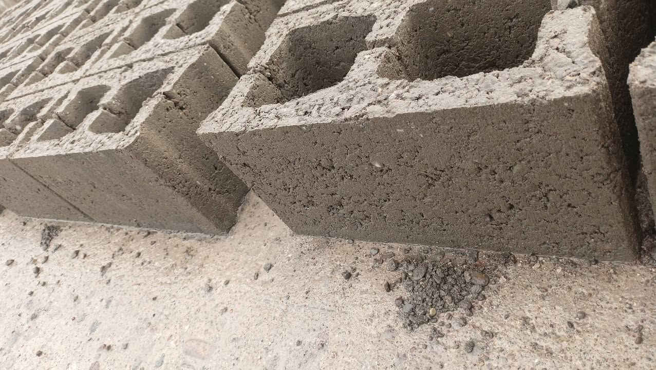 بلوك • ٢٠×١٥ • درجة أولى