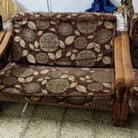 قنفات ماليزي خشب للبيع بـ 150للأتصال 07856154707
