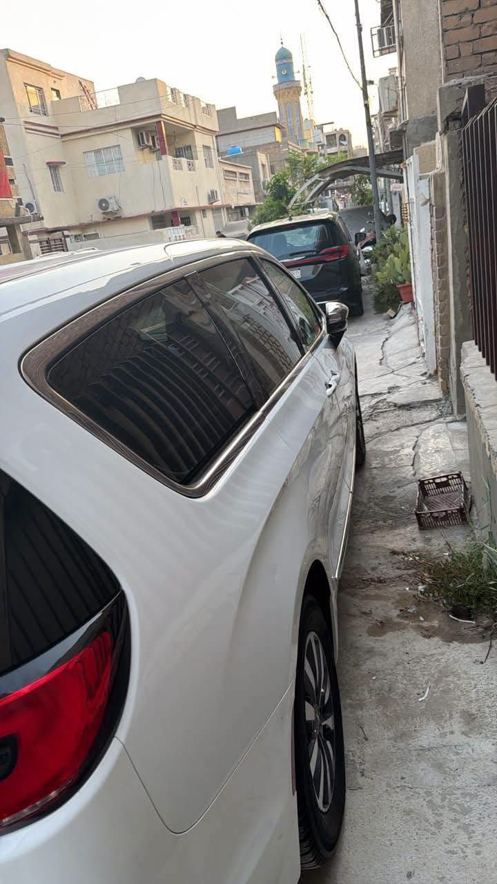 اعلان جديد
باسفيكا هايبرد لمتتد ,  موديل ٢٠٢٣ دخول جديد، ٧ راكب ماشية ٤٢ الف ميل في امريكا سيارة بحالة الزيرو لاينقصها اي شي فول مواصفات كلين تايتل 
سعر بيع ٢٧٠ ورقة للتواصل حيدر ***********
