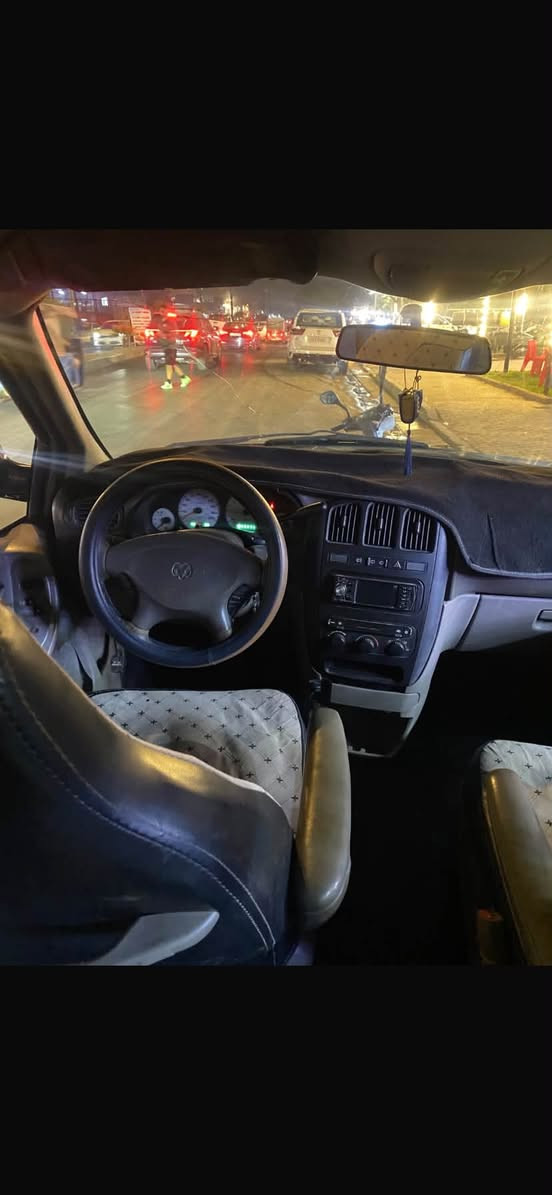 دوج كرفان • ٢٠٠١ • بغداد الشعب