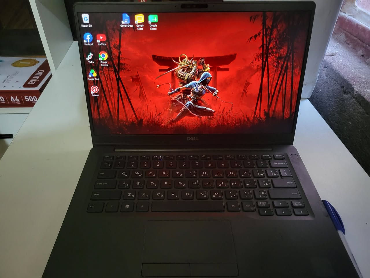 لگطة متتفوت
السلام عليكم ورحمة الله وبركاته،

نوع الجهاز: Dell latitude

 مواصفات الجهاز 
المعالج: core i5-8u 
الرام: 32 G
الذاكرة: 512g
كرت الشاشة: 16g انتل uhd مدمج
حجم الشاشة: 14
دقة الشاشة: 2k
بل اضافه الى مبرد 6 سرع مجاني وي الجهاز
وسائل الحماية: بصمة اصبع، بصمة وجه...

المنافذ: USP, HDMI ,  مدخل بطاقات الدفع و البطاقات البيومترية....

السعر: 390 الف، واذا شراي ما نختلف على السعر 
متوفر توصيل داخل بغداد.

للتواصل السريع على الرقم الآتي: ***********
متوفر واتساب
