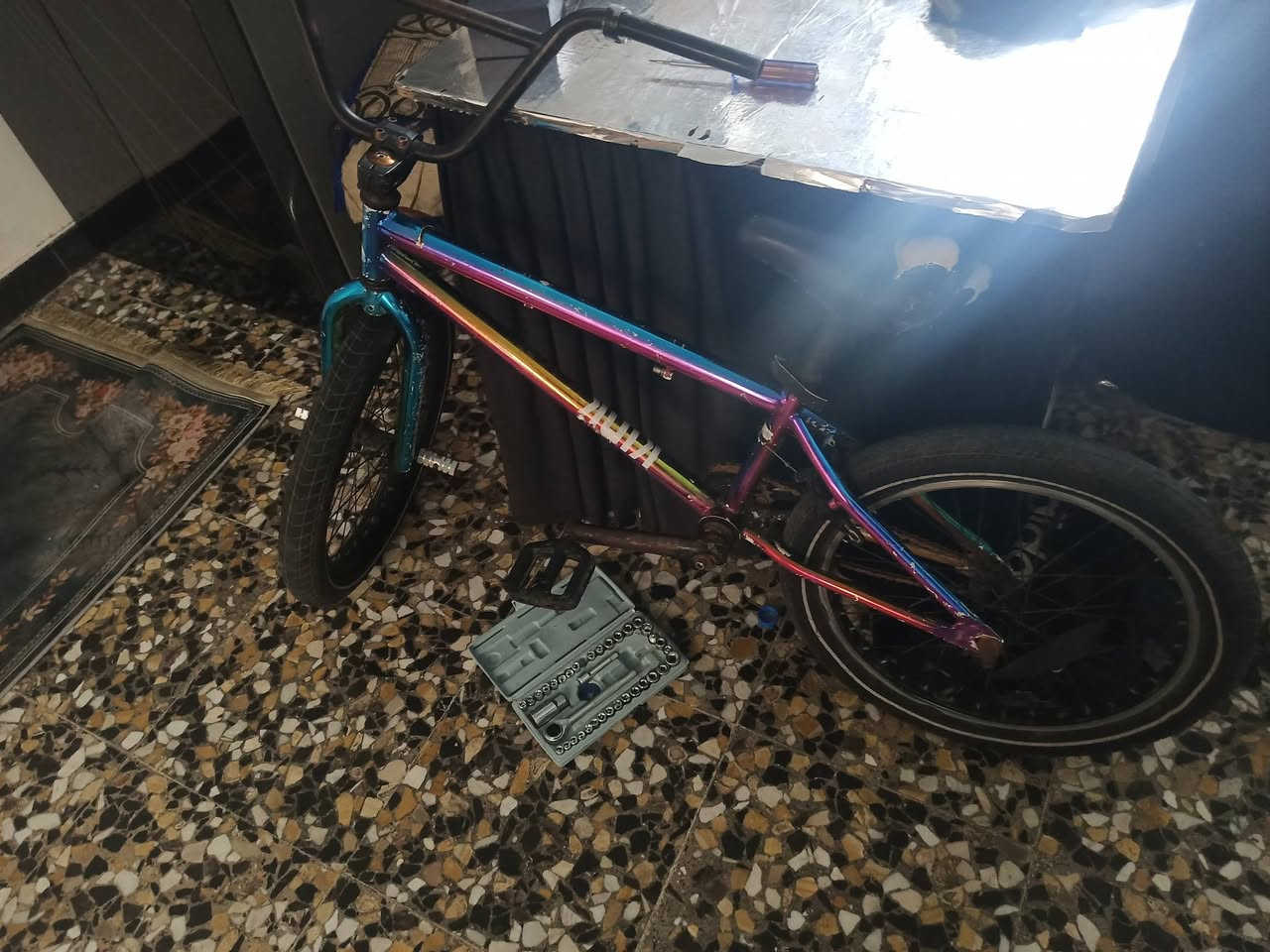 BMX GT قياس 20 سبع الوان سعرة 85🔒 مكاني الاعظمية ماعندي توصيل رقم الواتساب ***********
