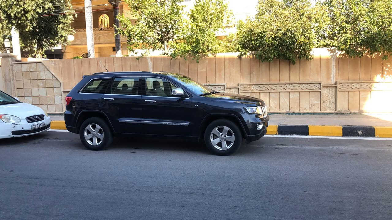 موديل 12 السيارة بيها قطتين صبغ بدون ضربه فقط صبغ للجماليه صوره الفحص معى الصور 
*********** 
العنوان كركوك كركوك, العراق
