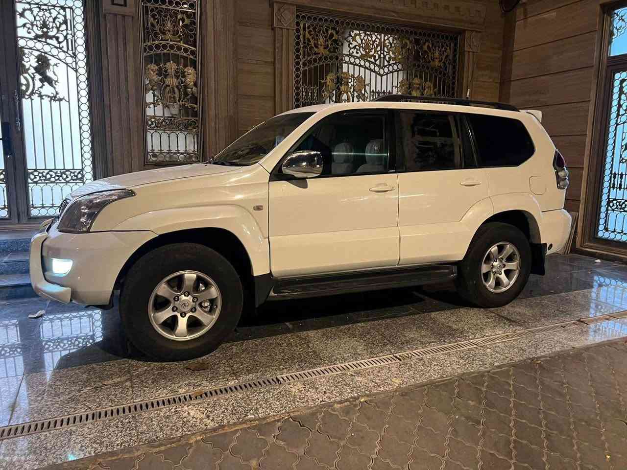 السلام عليكم
برادو للبيع
رقم بصرة عندي وكالة احولك
موديل 2003
بيها قطع صبغ
6 سلندر
كير ومحرك خير من الله. على الفحص تبريد
تخم تايرات
حدادية
كهربائيات كلها شغالة
وضفيرة جديدة
ونوزلات مسطرة جديدة
حماوة انساها
كفر سبير خلفي مال شكل جديد ودركَه الستيرن مال شكد جديد
شاشة مال لكزس
دوشمة جلد اصلية
وارضية جديدة
لايت ناصي اصفر عالي زنون
باتري جديد بعدة بالضمان
سلف جديد
عينة الدشبول جديدة
وكل شيء بدلتة اصلي
طوافة البانزين تخربط
وسيارة بيها مشكلة بالتشغيل مره مرتين يلا تشتغل ماعرف شنو السبب فحصتهه طلع عندي حساس كام شفت سيارة مرتبة ونضيفة
السعر ١٠٠
مكاني بصرة
رقم الهاتف
*********** البصرة, العراق
