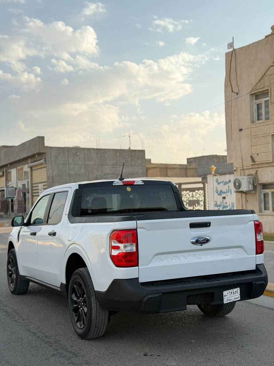 سلام عليكم
فورد مافرك هايبرد مكينه 2500
حادثه فقط ربع الجاملغ الخلفي وباب البدي مبدل بلاد 
موصفات ال XLT
جديده لوووك سياره ماشيه 49الف كيلو متر 
تترقم جميع المحافظات ورقم سعره 340الف 
للتواصل *********** 
مكان سياره الرمادي
