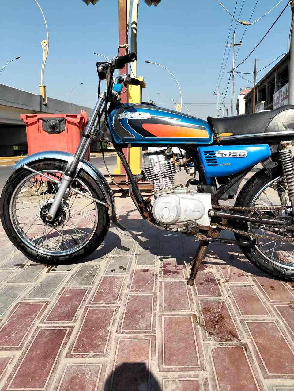 دراجه للبيع محرك مفتوح  مكان كربلاء طويريج الشراي تواصل ع هذا الرقم واتساب او اتصال ‭***********‬
مصطفى أحسان
