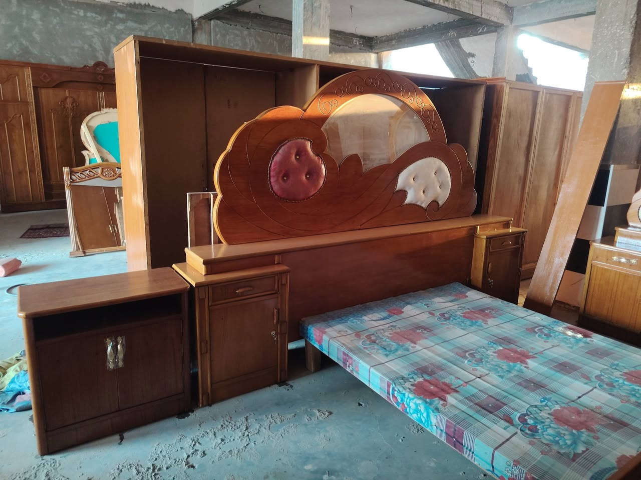 سلام عليكم غرف نوم صاج طابقين للبيع شراي هذه رقمي ***********

