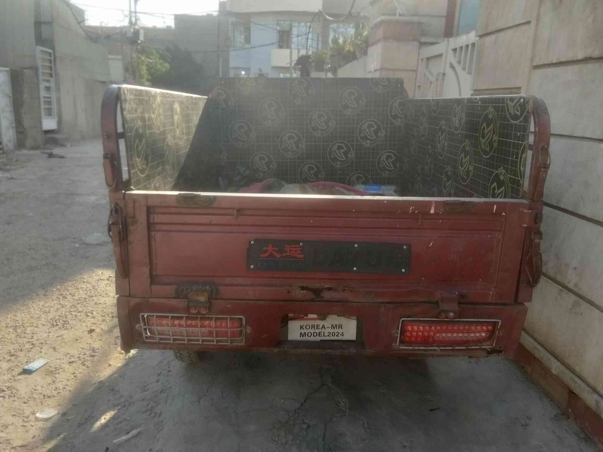 سلام عليكم ستوتة دايوان موديل 2020مكينة تخبل ناعمة و نشطة كهربائيات كلها شغالة نكرة بكوقت اوراق كاملة ممتعوبة لين اشتغل ثلج بيها سعر 1200 و بيها مجال مكاني بغداد المين الثانية شارع الرامل رقم ***********
