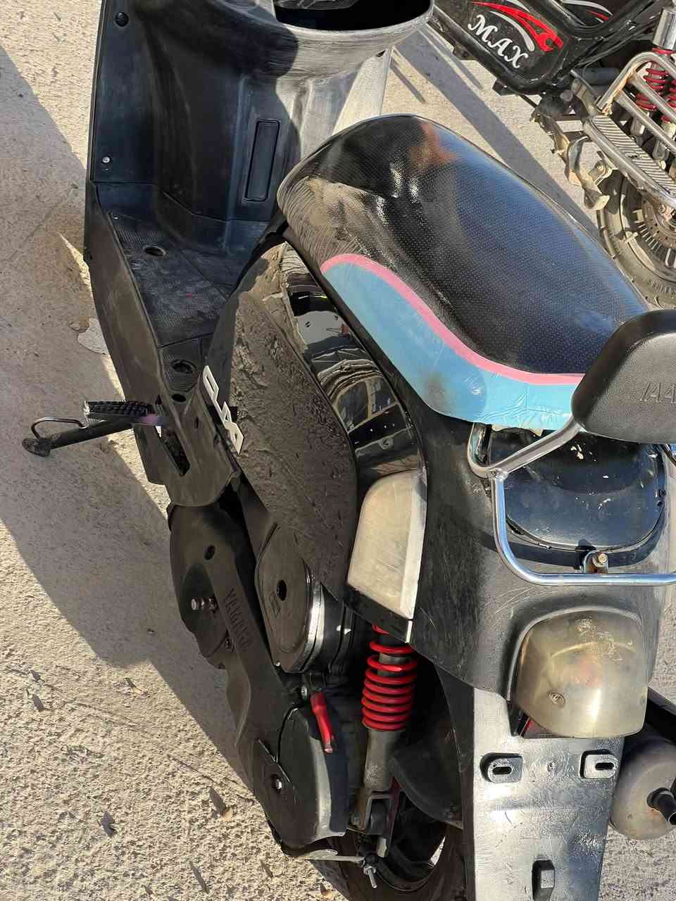 اطور بوليس نضافه مثل ما بصوره محرك بعده بلادي 
كامل من كلشي 
استفسار ع الرقم ***********
