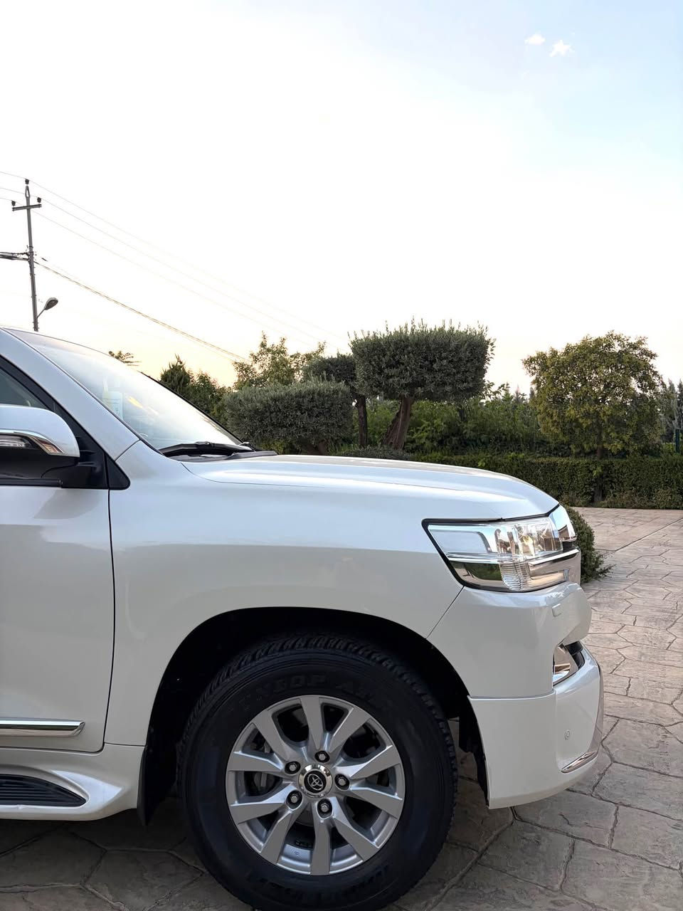 Toyota Land Cruiser 
2016
GXR-V6
63.000km
شەریکە بریەمی ئەسلی
Full ppf ضمان۱٠ سنوات
مکفولل کفالە عامە  
کیلومەتر بشرط
کشن جلد
کشن هربای
حاسات امامی و خلفی 
تشغیل عن بعید
شحن موبایل
مرایات شفط
دی ڤیدی سقف
سلاجە 
تبرید مرکزی
لایتات -LED
تاقم تایرات دانلوپ اصلی شەریکە
مكان سياره سليمانيه
***********☎️✅ السليمانية, العراق
