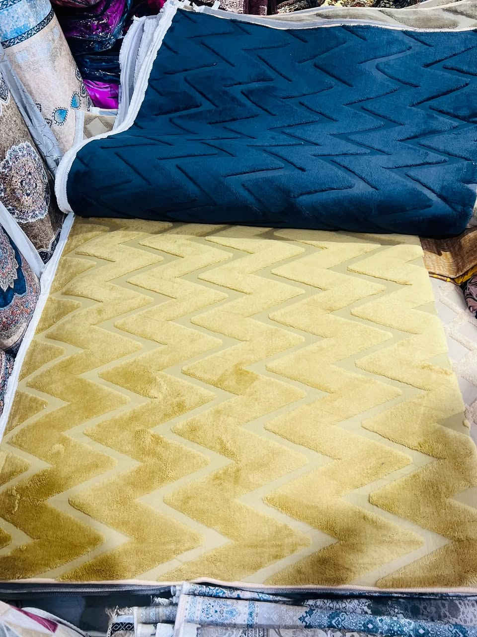 موديل جديد👍❤️
فرشات بوهيمي 
قياس ٢*٣
عنوان داقوق مقابل دائرة صحه قطاع
محل مفروشات اري👍
***********
