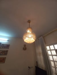 ٢ ثريات • ٤ براكيت حائط • صور جدارية