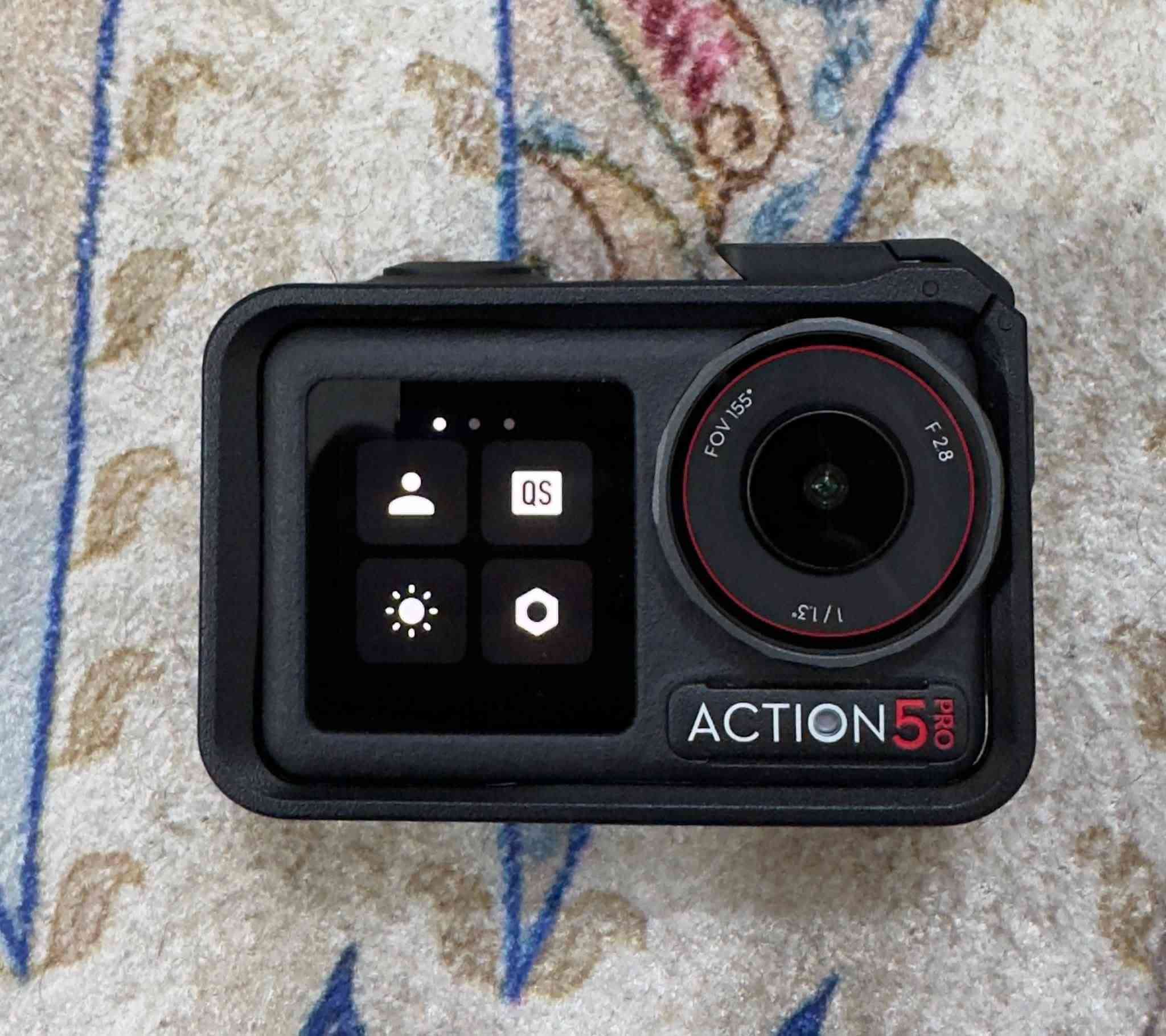 Dji osmo action 5 pro
Standard combo

استخدام بسيط ونظافتها 100%

وياها بطاريات اضافية عدد 2 + قاعدة للشحن
الغراض النقص مأشرهن بالصورة

سعرها: 475,000 وبي مجال

بغداد - مدينة الصدر - قطاع 2

للتواصل واتساب 
***********

