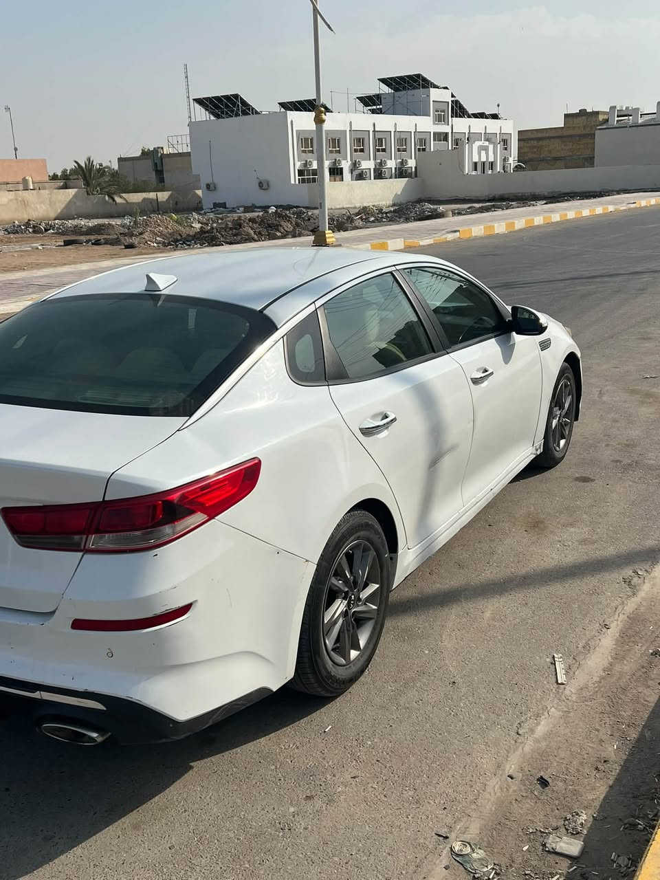 اوبتما موديل ٢٠٢٠
معوقين وخلصت مدتها (يعني صارت حره ) 

بيه بنيد وجاملغ وبيه نسبه جراد (بولش يروح ) 

مواصفاتها كأمره شاشه كبيره 

تحكمات رادار -تصادم 

السعر ١١٢ وبيه مجال بسيط 

مكانها ناصريه سوق الشيوخ للاستفسار 

*********** 

مواصفاتها
