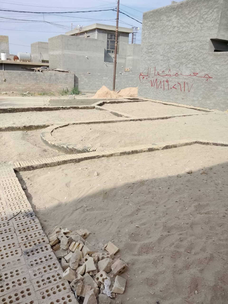 ١٤٠م • طابو صرف • غرفة وصالة