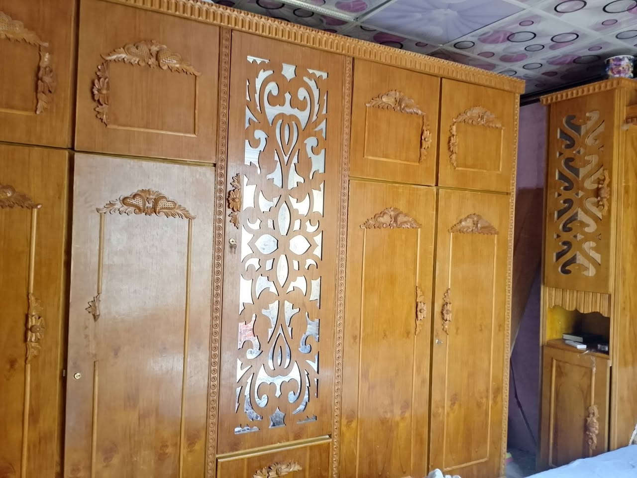 غرفه نوم اللبيع السعر 700وبيه مجال الرقم ***********
