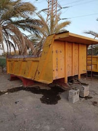 شاحنة • نضيف جداً • للبيع