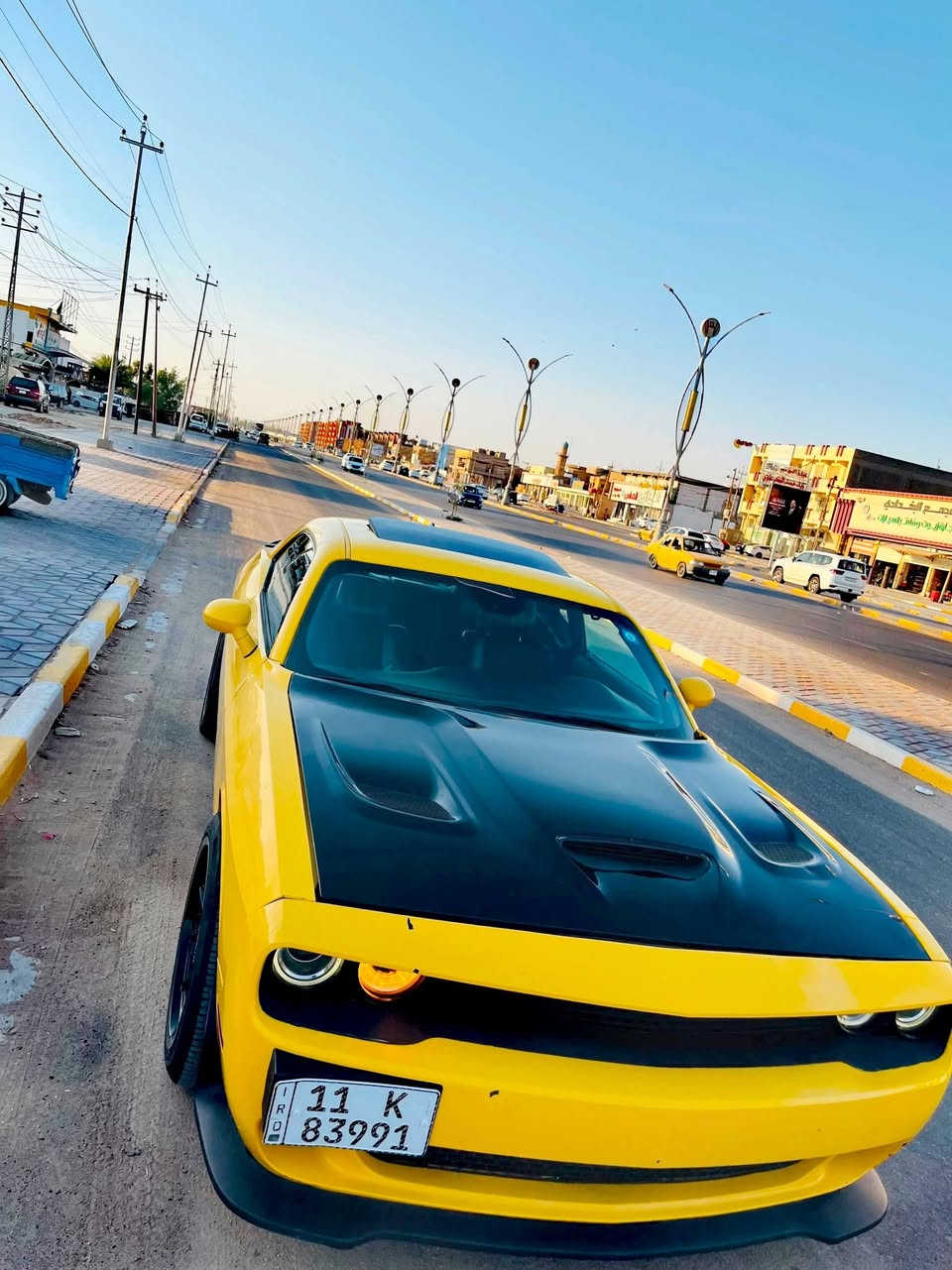 السلام عليكم
للبيع او مراوس باربع بوب چالنجر موديل Sxt Plus 2018 
تو ويل 
رقم بغداد باسمي تحويل ثاني يوم 
فول مواصفات عدا الرادار الأمامي 
 حادثها جاملغ وبنيد 
وبلعراق صار بيها كم قطعه تبديل ف انصبغت حزام 
السيارة حلوه كلش بالواقع  
وجاهزه من كلشي 
 مكينة وكير كفالة  وعليها ادامة كامل
صدر امامي خلفي كامل جديد 
منضومه تبريد (راديتر +كمبريسر) جديده 
باتري جديد 
تايرات تو سايز جديدة 
المواصفات
شاشه جبيره 
ستيرن تدفئة 
حساسات خلفيه
كشنات تدفئه تبريد
كشنات جلد 
فول تحكمات ستيرن
السعر 135$  وبيها مجاال
المكان الديوانية 
الرقم  ***********
***********
 واتس واتصال 
غير متواجد ع الفيس
