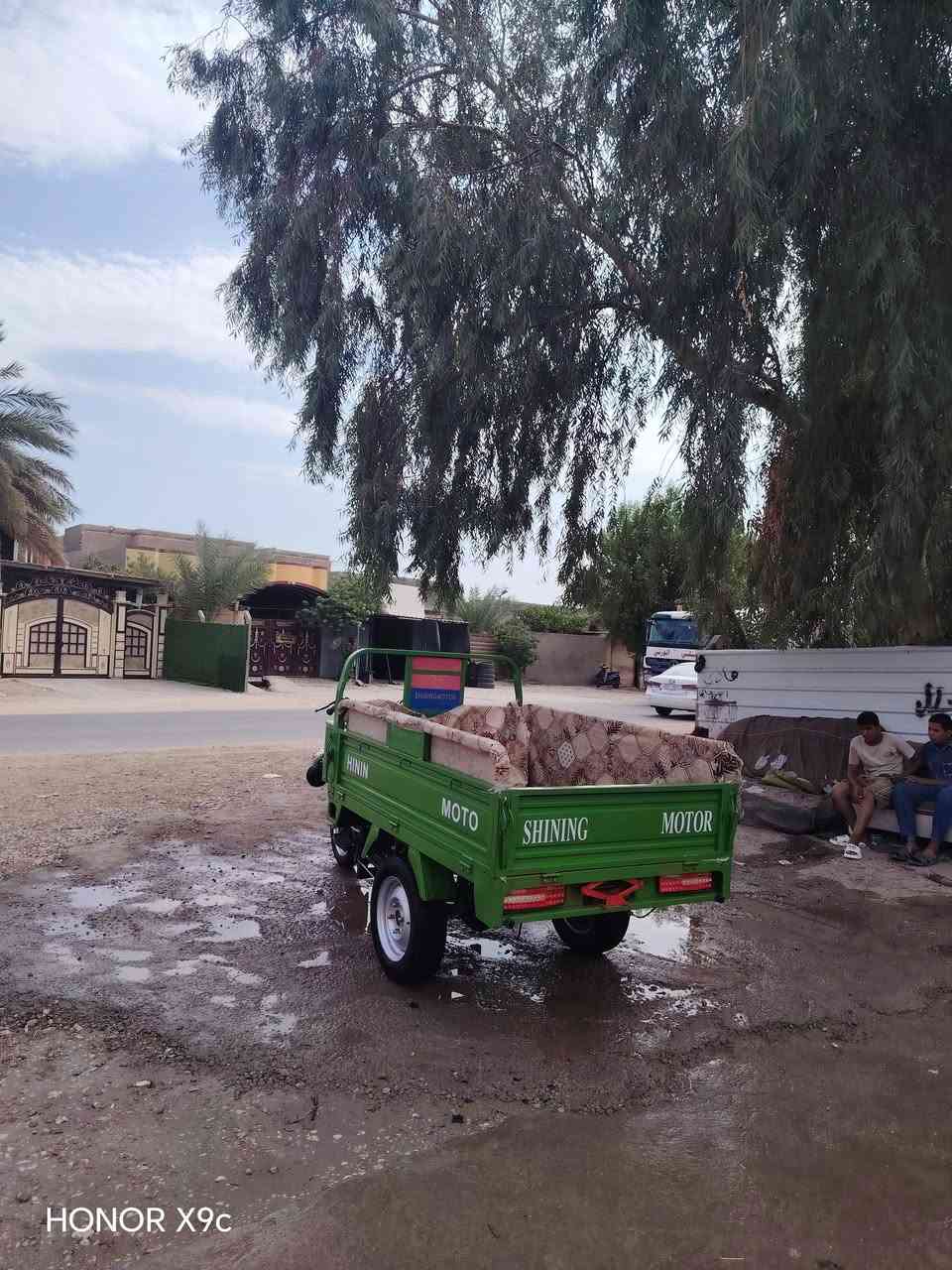سلامو عليكم ستوته للبيع ٢٣ طالعه بل 26اوراق اصولي كفاله عامه السعر نتصال*********** مكاني بابل ثوره

نص مكتوب في الصور:
- HONOR X9c