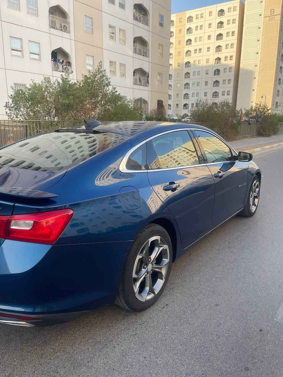 السلام عليكم اخوان
للبيع سياره ماليبو 
الموديل 2019 
رقم انكليزي 
حادثها جاملغ وبينيد البنيد مبدل 
محرك 1500 تيربو
كير مكينه كفاله صدر امامي 
خلفي 75%
تشغيل عن بعد 
بصمه تشغيل 
سياره خير من الله 
السعر 95 بيها مجال 
مكان السياره بغداد 
رقم صاحب السياره 
***********
للمعلومات ترهم مراوس مكلف بلنشر
