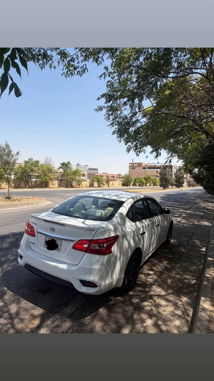 NISSAN CENTRA 2017 
*********** 
نیسان سینترا ٢٠١٧ Sv ئە مە ریکی 

92 $ خوار هةموو بازار ✌️

٣ پارچەی سبوخە بەبێ ژورێ بەبێ ئێڕباگ 

تەنها  بەتانەی جەمپێکی هەیە 

گێر و مەکینە و کارەبای و تەقە و رەقە بەشەرت أربيل, العراق
