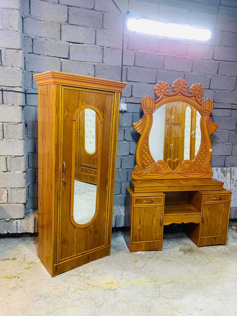 السلام عليكم 
غرفه صاج  عࢪاقي مستخدام 
غرفه6 /ابواب /ملحق📌
السعر 750 
نضافه 90 /💯 
معا نقل فقط داخل بغداد 
واتساب ***********
 ***********
