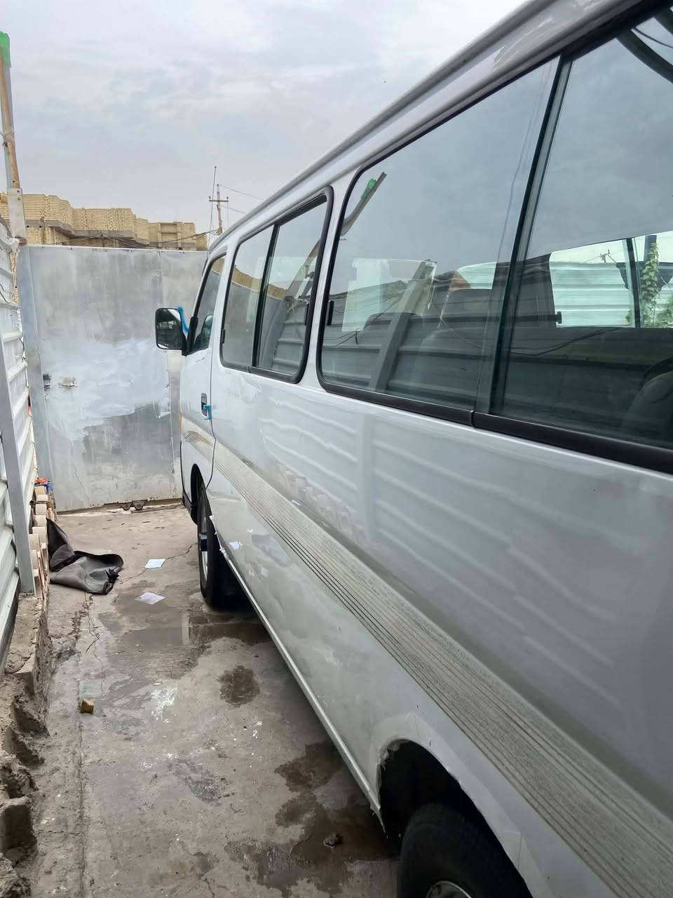 نيسان • ٢٠٠٩ • تحتاج صبغ