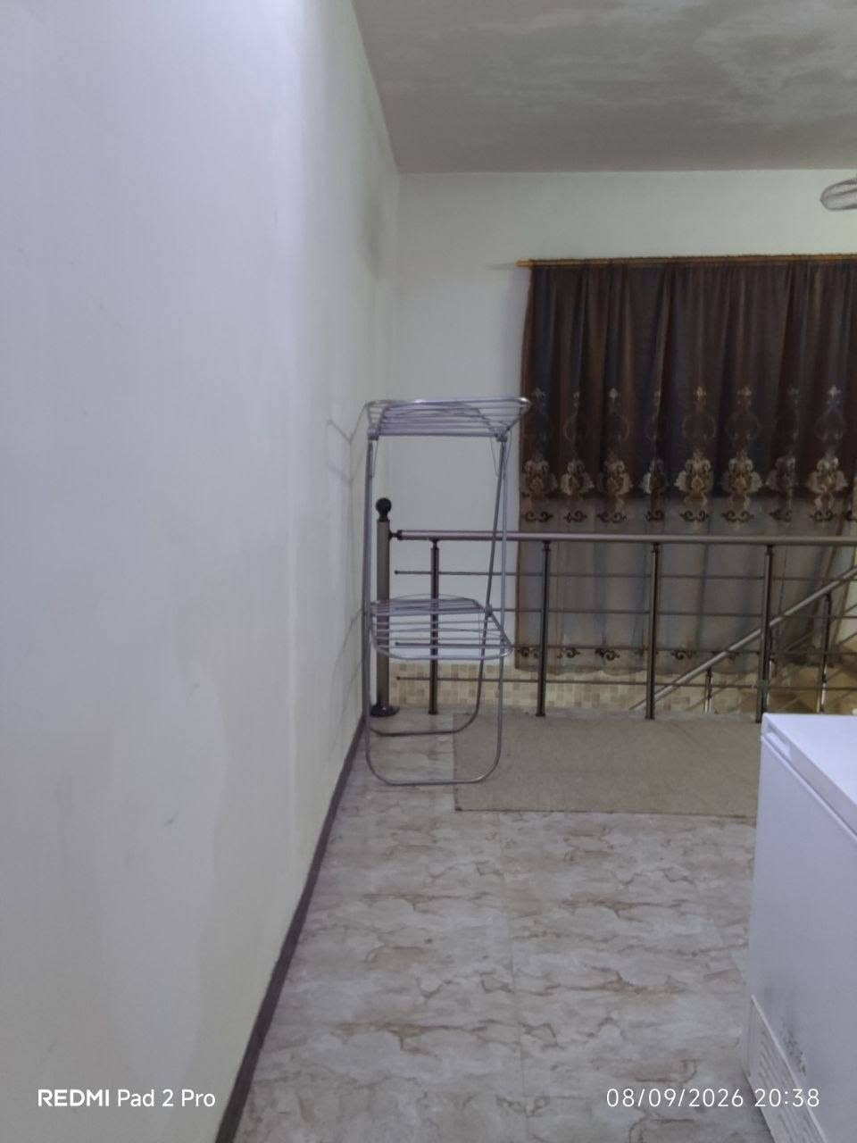 من رخصة الادمن
بيت للبيع ١٠٠م طابو زراعي ٢٥ طابق ونص  نهاية الاربع شوارع منطقة ابو ريسان الفرع ٦ يحتوي غرفة استقبال وصالة وغرفة نوم 
الطابق الثاني يحتوي على غرفة نوم وحمام وصالة
البيت يحتاج إلى شتايكر في السطح
للاستفسار على الرقم *********** واتساب
