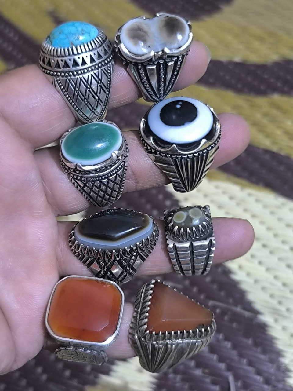 السلام عليكم محابس للبيع شلع الاتصال ع رقم ***********
