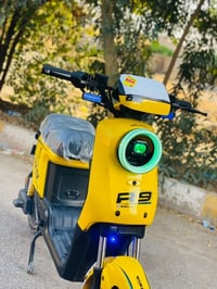 دراجه R9للبيع جديده 2027 الدراجه نضيفه نضام Rبلوتوث  فول موصفات بطريات...