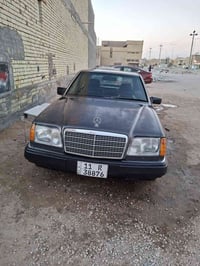 مرسيدس دب • ١٩٩٢ • رقم بغداد