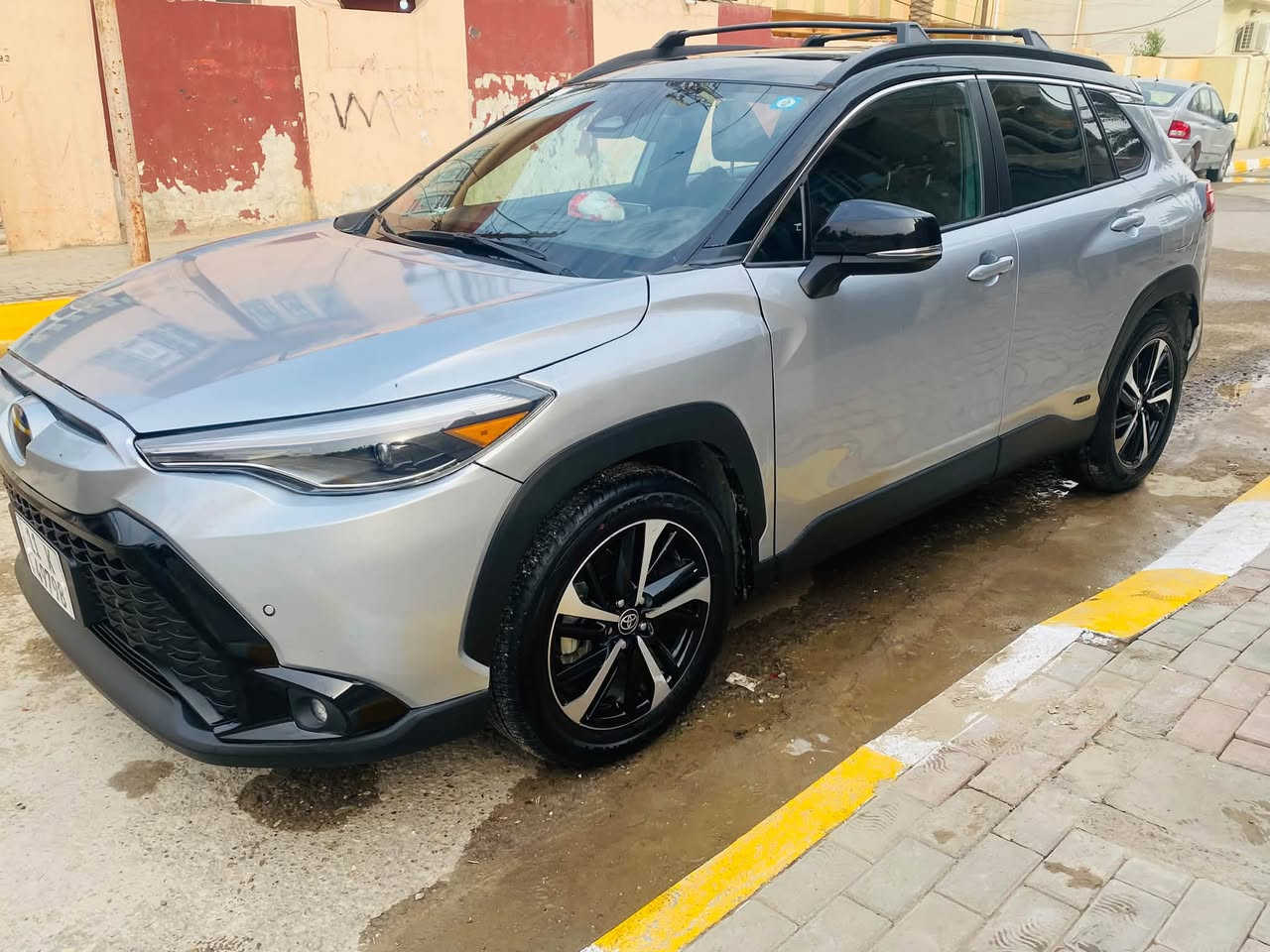 كورلا كروز امريكي هايبرد 
ماشيه 32 كم
فول الفول xse
ضرر صبغ بنيد وتعديل جاملغات ثنين بارد
بدون دواخل بدون شاصي
السعر 165 
رقم بغداد
***********

نص مكتوب في الصور:
- الخميس