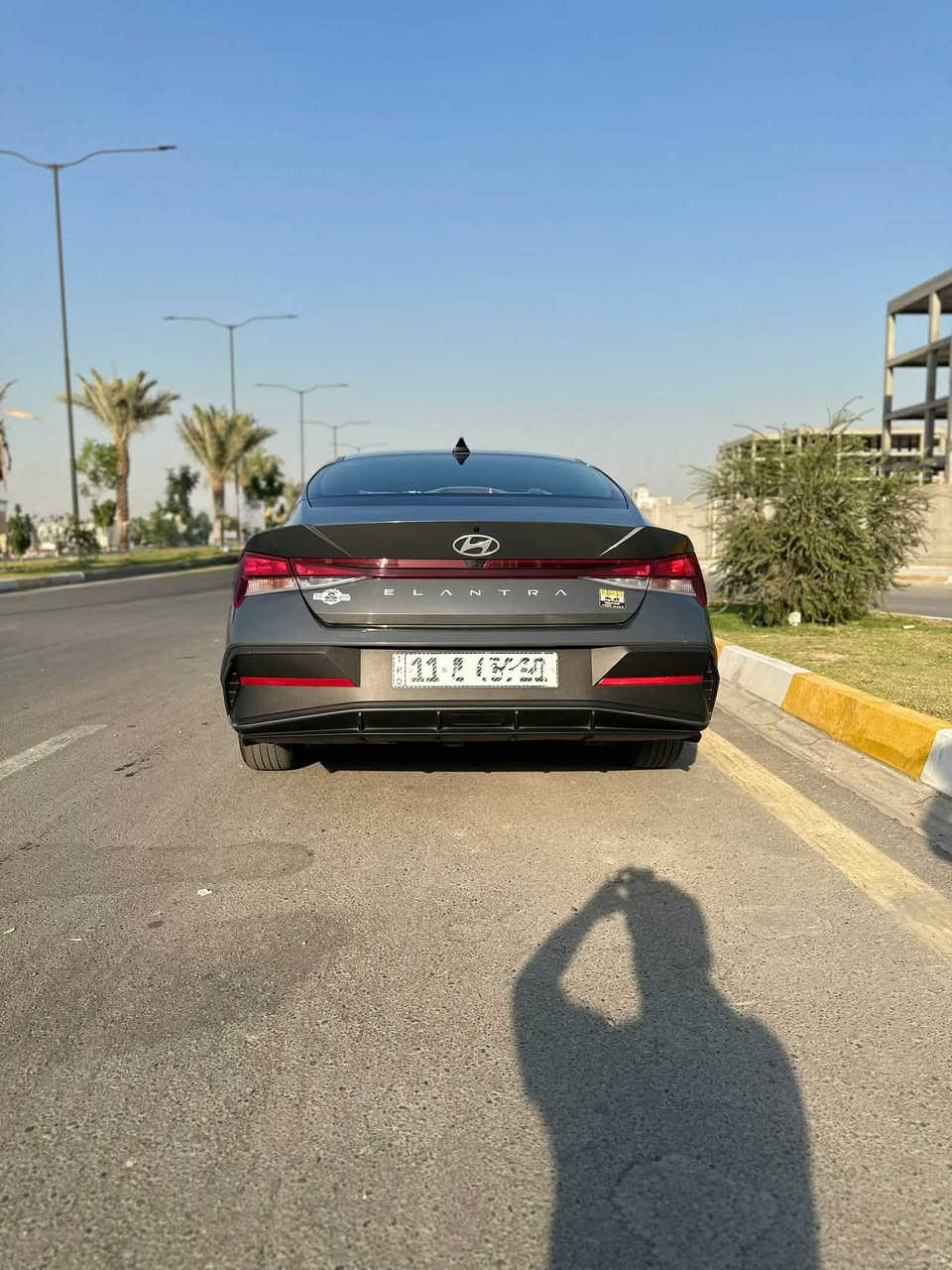 السلام عليكم .. النترا 2024 وارد امريكي ضربه خفيفه جداً السياره جديده كلش ع ايدي ماشيه 13 الف

مواصفات نص فول
بصمه اناره داخليه بلاديه
رادرارات
توقف ذاتي 
3 وضعيات قيادت سبورت ايكو نورمال
تشغيل عن بعد
شاشة ديجتال
الشاشات متصله
صور الحادث موجودة 
سونار موجود بيهة 
رقم بغداد  السيارة 
رقم صاحب السيارة اتصال متوفر 
***********
السعر 163
