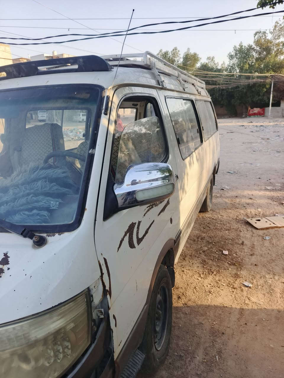 سياره فوتون موصليه السعر ١٨  ورقه وبيها مجال  
الاستفسار الاتصال ع الرقم *********** العنوان كربلاء
