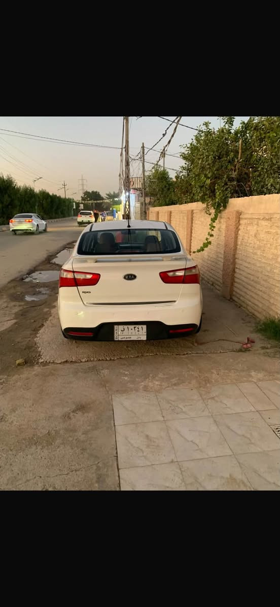 السلام عليكم كيا ريو ٢٠١٢ خليجي بيه بنيد وباب الصدر مبدلات بدون دواخل سياره جديده ادامه كامله ماشيه ١٦٠ رقم بابل تحويل مباشر مكاني بابل ***********
السعر ٨٠ وبيه مجال قليل
