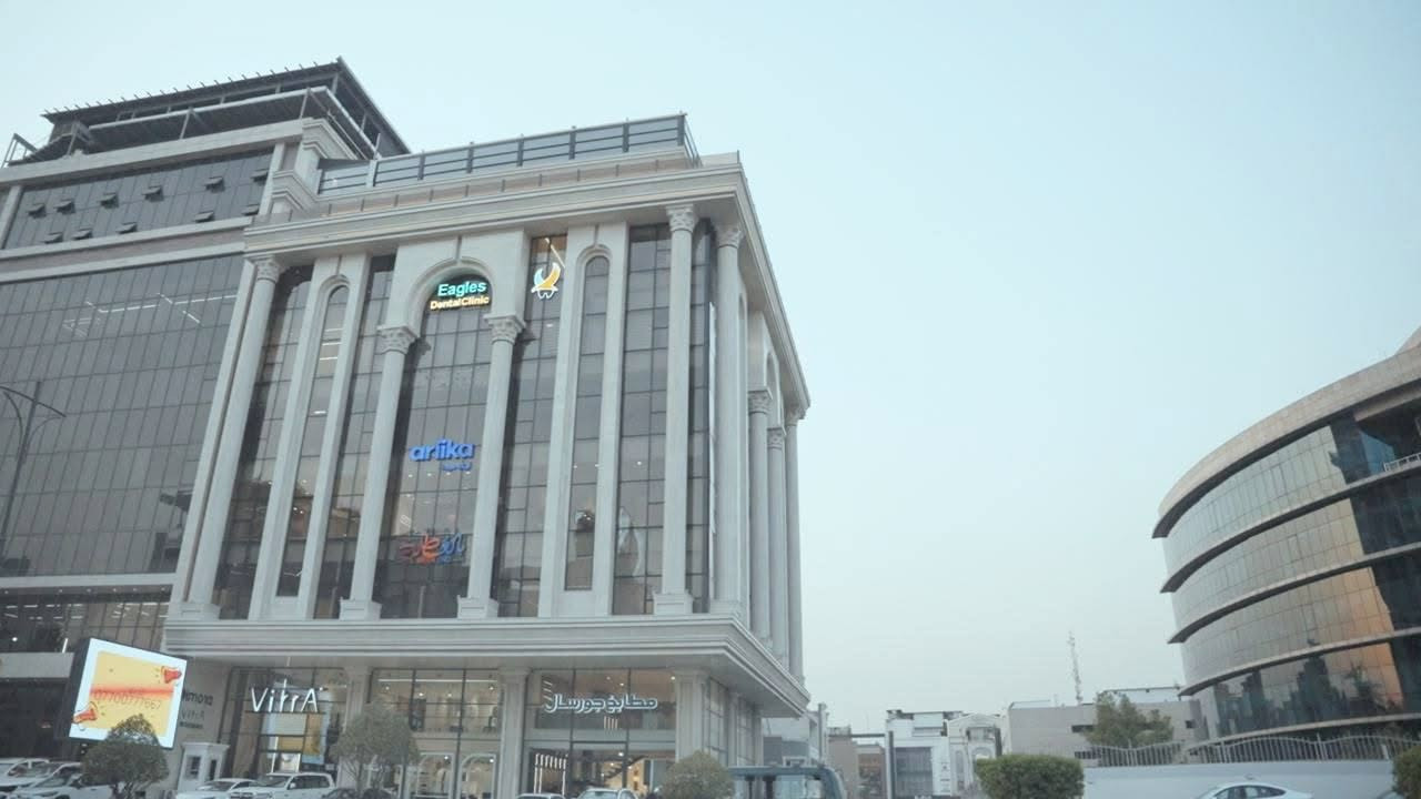 طابق للايجار الموقع تجاري ركن موقع vip
المساحه ٦٧٥ موثث ومفروش كهرباء ٢٤ ساعه 
طابق رابع البنايه فول خدمات مصاعد كراج متحير 
بزبائنك التفاصيل اكثر الاتصال ***********
او زورنا في موقعنا المنصور ساحه النسور مجاور برج الاتصالات

