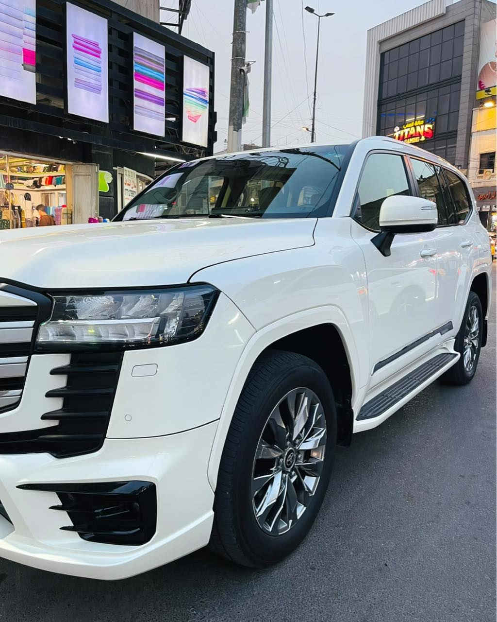 لاندكروز GXR • موديل ٢٠٢٢ • رقم بغداد