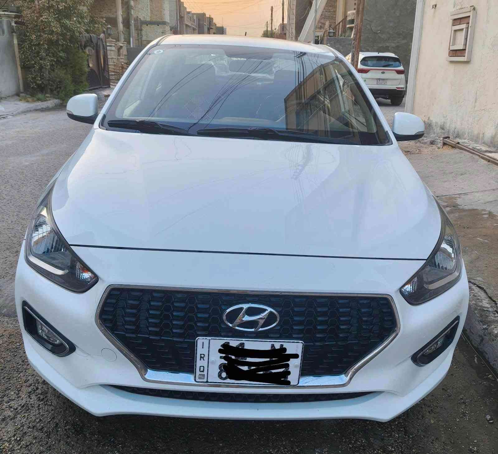 السلام عليكم 
للبيع
هونداي اكسنت رينا خليجي موديل 2020 
ماشية 50 الف حقيقي 
محرك 1400دوش اقتصادية كلش
 دبل قطره 
كير أوتو (اي تي)
 مكفوله من الصبغ والتبديل
بيها بارد بسيط كلش موضح بالسونر 
السياره فول مواصفات 
فتحة (سلايد)
شباج نيكل
شاشه و كامره
حساسات
تحكم ستيرن 
ويل كب 
اشاير بالمري 
بروجكتر
  دوشمه كشنات مكينه وكير مكفولات صدر تبريد تخم تاير جاهزه رقم بغداد الجديد باسمي انكليزي 
 سعر 103 بيه مجال بسيط 
***********
***********
بغداد السيدية
