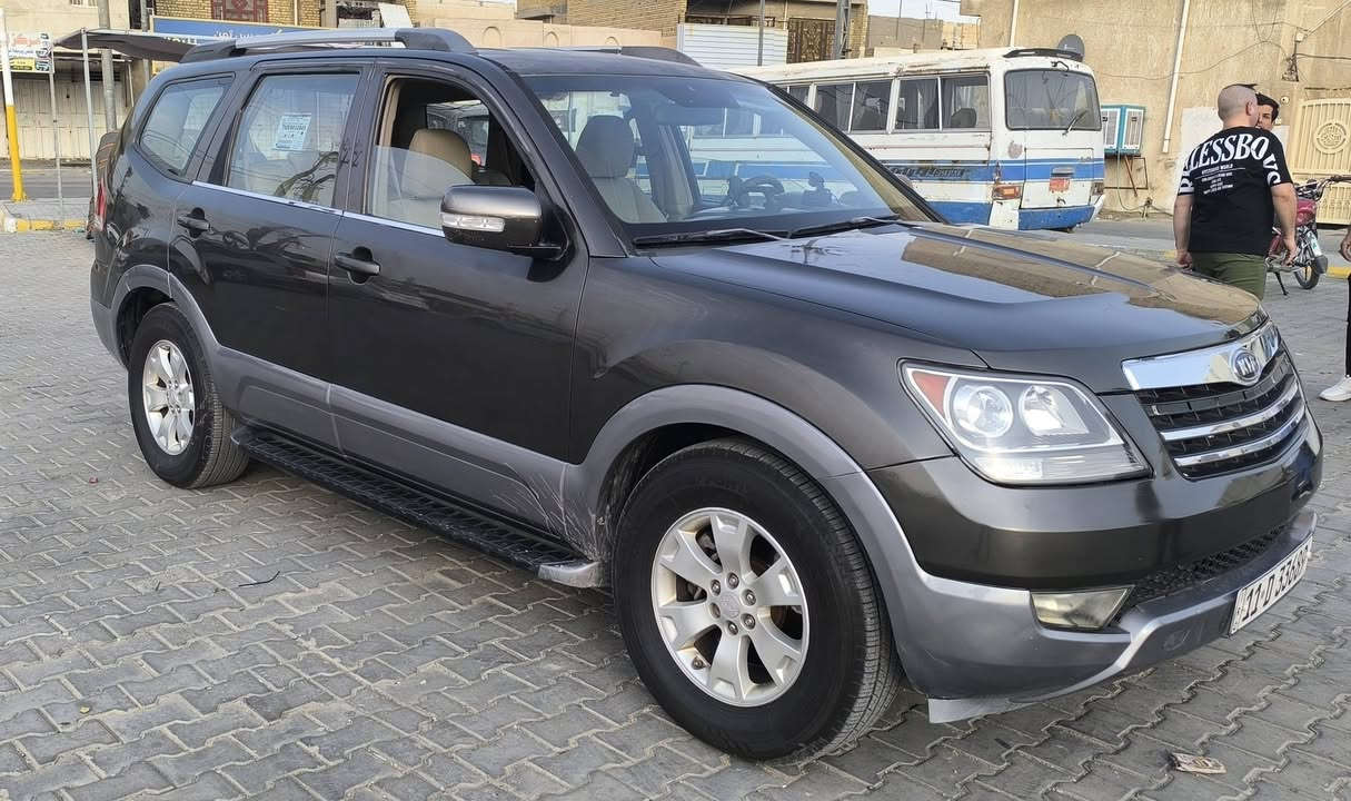 السلام عليكم ورحمة الله
سيارة موهافي 2009 وارد اميريكي 
محرك 3800 
محرك جديد صار شهر من شديته حاويه 
تخم تاير جديد 
كير مكفول السياره جاهزه مابيها اي نقص 
تبريد ويا السويج 
السياره مصبوغه صفحة وبنيد بسبب الجراد وصار فتره من صبغتها وعندي صورها قبل الصبغ موجودات 
السياره مابيها كل نقص 
رقم دولي  بغداد بأسمي سنوية جديده 
عارضها ب 120 وبيها مجال‏

‪***********‬‏
