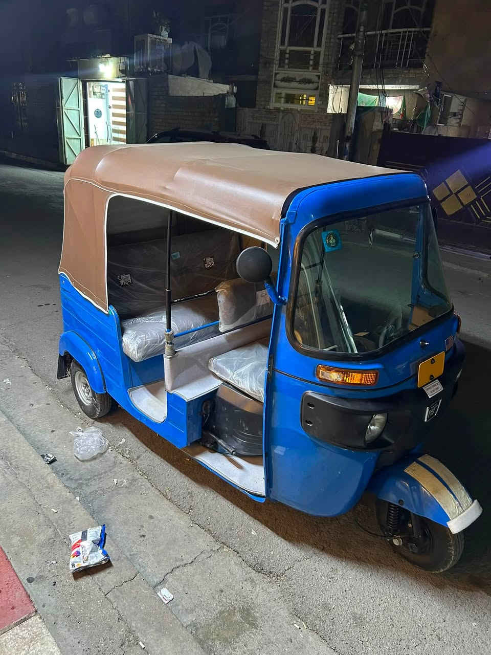 للبيع تكتك 20 امرقمه مكان بغداد حي النصر الشراي يتصل ***********
