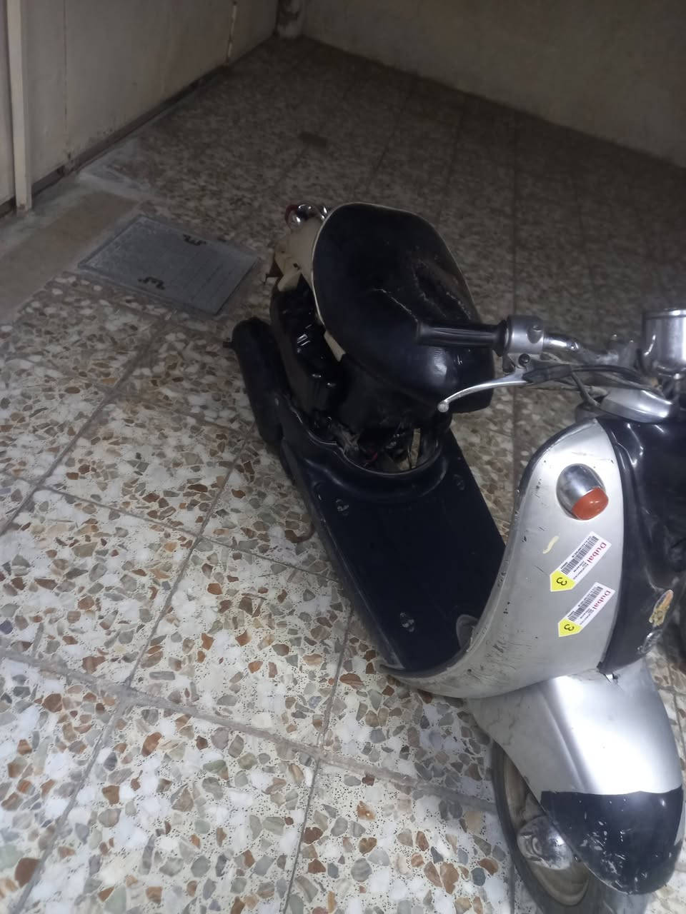 سلام عليكم دراجه كلاسك فحل نكره سلف محرك لوك ناعم شلعه فول كهربائيات كله شغاله تفيدك لشغل للبيت تترحملي عليه دراجه وين مايعجبك اطلع بيهة سعرهة ١٢٥ مكاني بغداد العبيدي رقمي ***********
