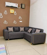 صناعة عراقية • خمس مقاعد • يوصلكم
