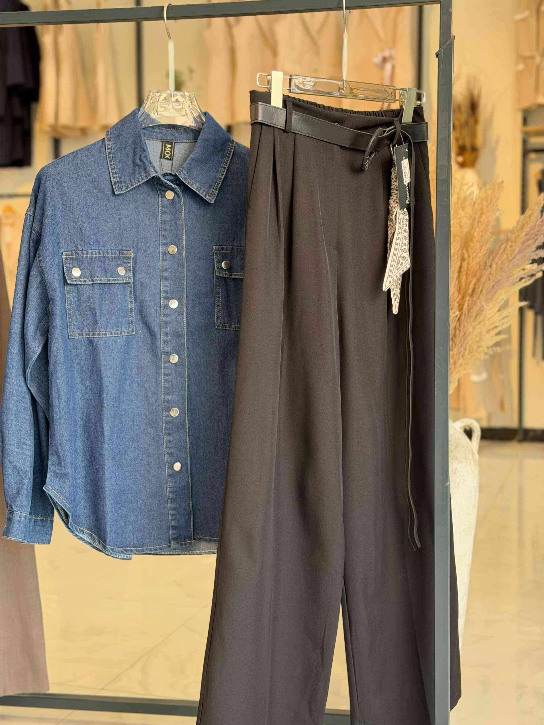 🔥 تنسيقات تجمع الأناقة والتميز بكل تفاصيلها 😍 👖 الكيلوت القماش: 17,000 دينار 📏 القياسات: من 38 إلى 46 👔 قميص الجينز: 16,000 دينار 📏 القياسات: M - L - XL اختاري تنسيقتج المفضلة وخلي إطلالتج تحچي عنج ✨ #مجمع_كوين_فرع_الموصل 📩 راسلونا للطلب والاستفسار  العنوان : الموصل - حي النجار - مقابل تودي مون هاتف 📞 : *********** 🚚 خدمة توصيل متوفرة لكل العراق
