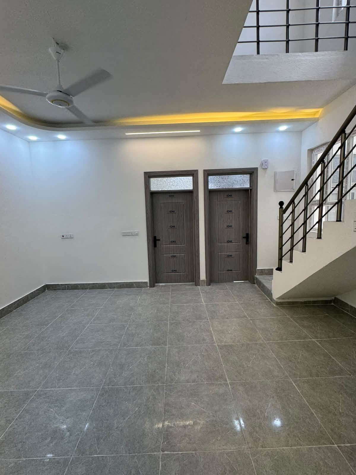السلام عليكم ***********☎️
🔴متاح بيت 🏠 للبيع المساحة150متر ⚫️

🔵بناء حديث طابق واحد شغل درجه اولى نقوش مغربيًا🟢

🟣 🟤

🟡استقبال مطبخ صاله غرفتين نوم نوم مجموعة صحيات ⚪️

🟤الطابق الثاني بيتونه على عرض صاله سطحين ⚫️⚫️

***********📞

          🟥➰موقع دور الزراعة الثالثه ➿🟥

    

🔺لاستفسار الرقم 🔺***********
