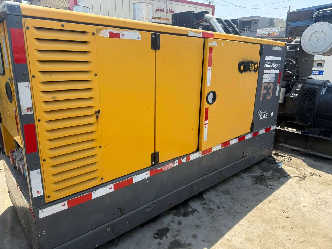 السلام عليكم
بيركنز 88kva بريطاني 
كاتم للصوت اطلس 
ساعات العمل 10 ساعه فقط زيرو 
نظام اوتو حمايه فول اوتماتيك
وضع بلاد شركة  
أربيل صناعه جنوبيه 
نظام اوتو حمايه فول اوتماتيك
وضع بلاد شركة  
🚚يوجد توصيل الى جميع المحافظات وبضمان🚚
🚚كياندن هةية بو هةموو شاركان بةكرينتى🚚
 للاستفسار:
 ابو علي 
***********
***********
***********
