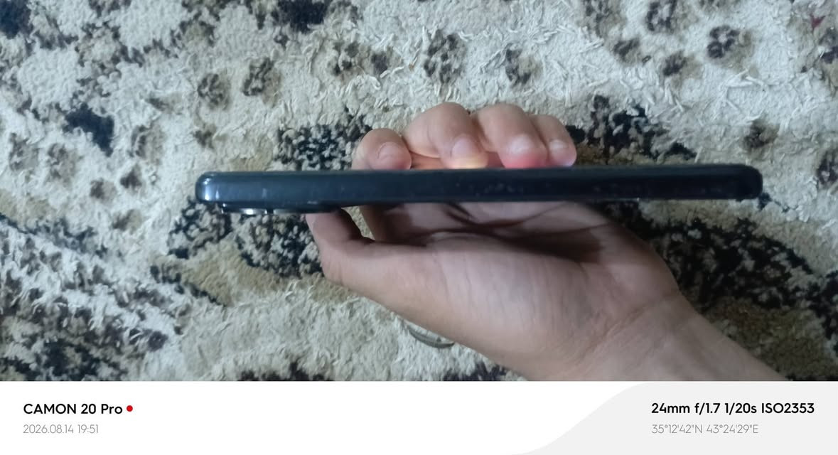 السلام عليكم بوكو اكس فور نضيف مابيه عيب بيه ركع سود بل شاشه كما موضح بل شاشه وبيه كسر بل ضهر جهاز شغال عل من يتصل علينا*********** او وتساب
