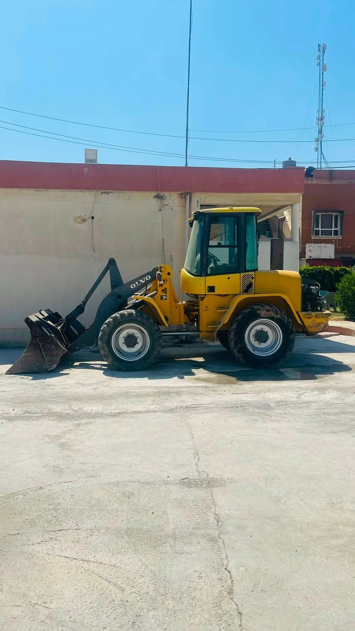 للبيع شوفل فالفو حجم 40 موديل2000 مكينة بمب كل بشرط بلادي رقم سنوية جديد مكان اربيل عنكاوة
*********** واتساب
