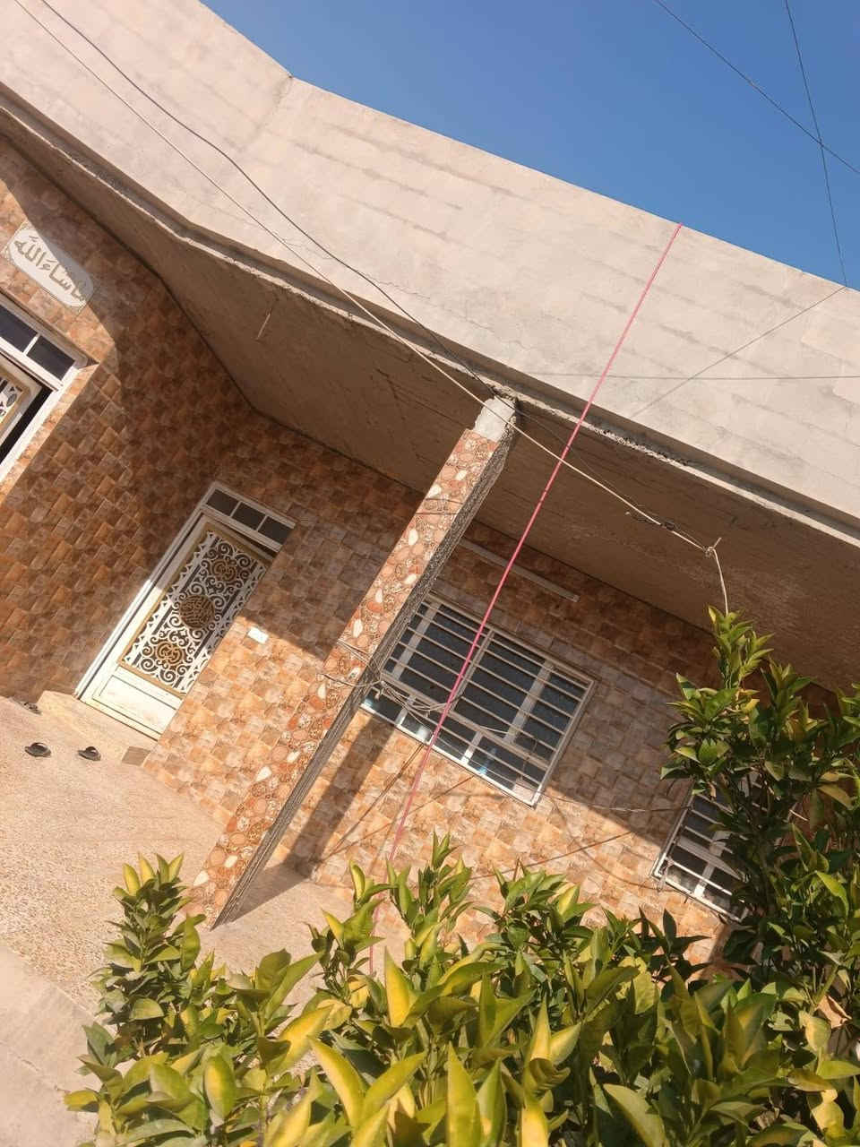 دار للبيع🏠 
حي الزيتون مدخل اسواق ابو علي 

مساحة 335 متر البيت جاهز واجهة 10 متر على شارع رئيسي  مقابيل مدرسة غصن الزيتون يتكون من غرفتين نوم موقع مرتفع 

خدمات #ماء_كهرب_تبليط

السعر 75 مليون

للتواصل مراسلة الصفحة

الأتصال واتساب ***********

***********
