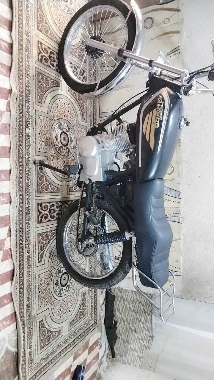 سلام عليكم دراجه البيع اوراق اصولي مديل 2012 تعمير 25 سعر 700 قفل العنوان البصره المعقل شراي يتصل ***********
